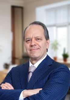  Alejandro Pagés Tuñón 