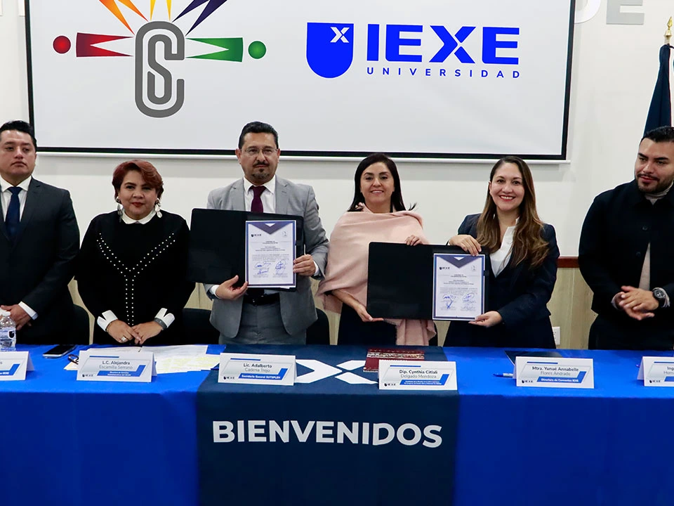 IEXE Universidad y el Sutspleh del Poder Legislativo firman convenio