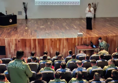 IEXE Universidad participa en ciclo de conferencias para oficiales de las Fuerzas Armadas