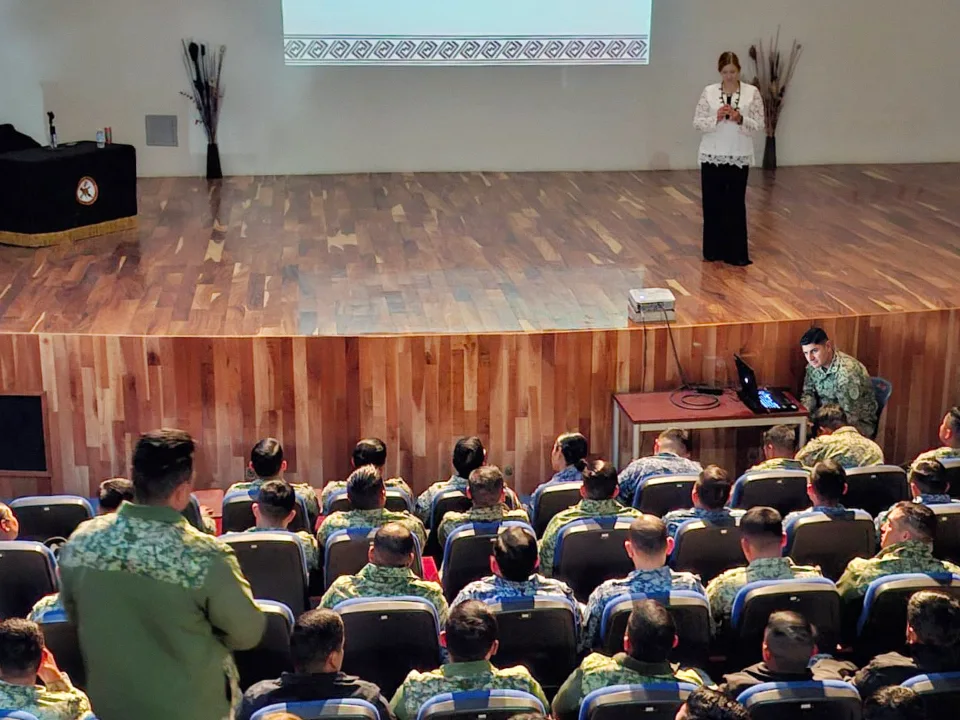 IEXE Universidad participa en ciclo de conferencias para discentes de las Fuerzas Armadas