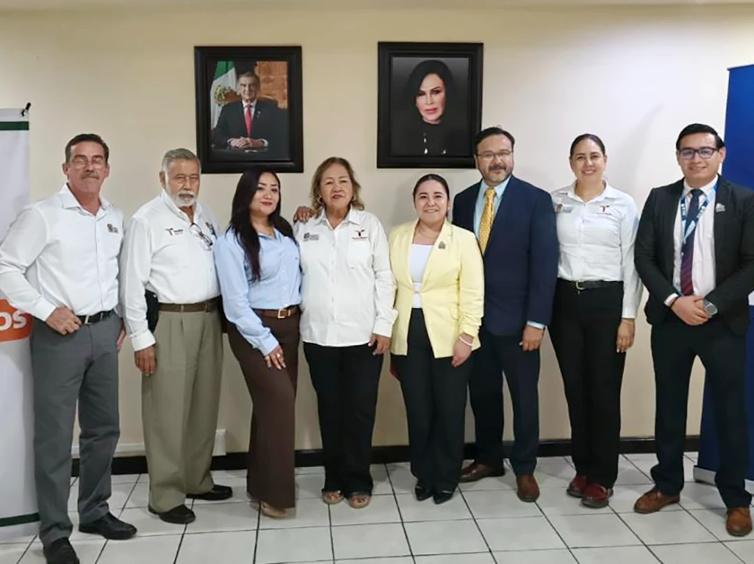 IEXE Universidad y el Gobierno del Estado de Tamaulipas ofreceran becas en licenciatura maestría y doctorados en linea para los trabajadores