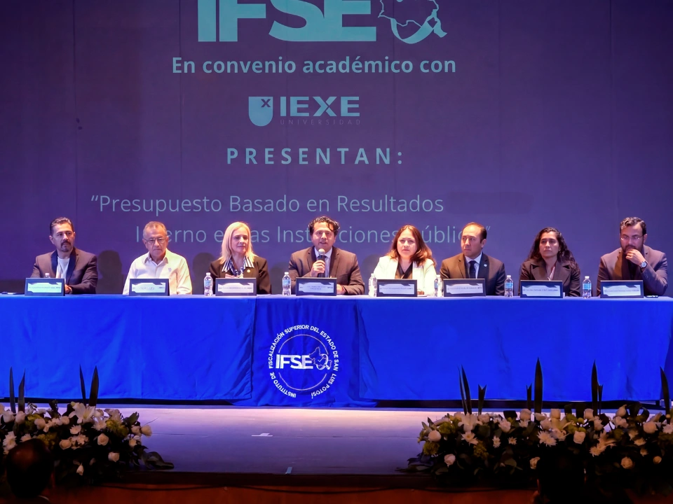 IEXE Universidad imparte conferencias magistrales al IFSE de San Luis Potosí