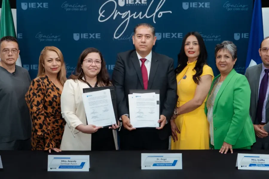 IEXE y trabajadores del ISSSTEP en Puebla suman esfuerzos por la profesionalización